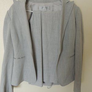 TAHARI, Size 8 regular, Grey